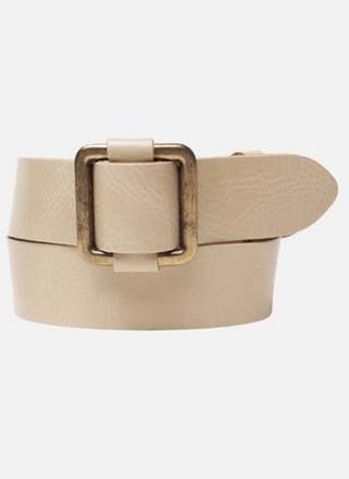 Up close image of the Pelle | Adjustable Gold Buckle Leather Slide Belt Women in front of a white background.