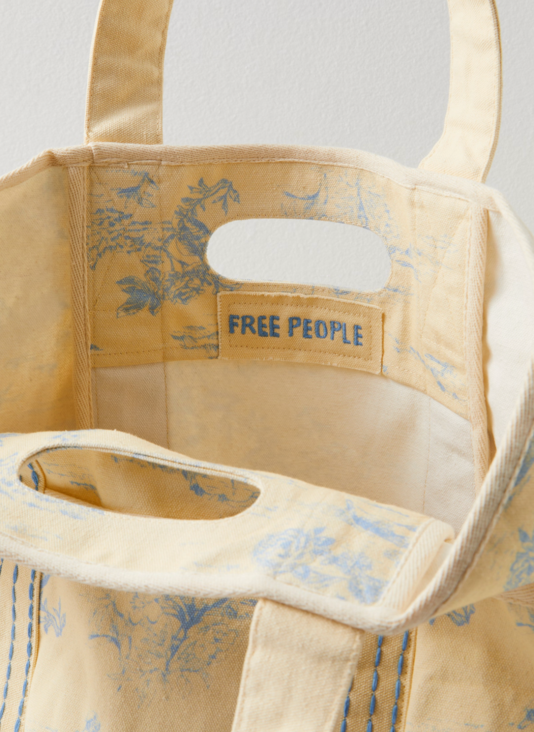 Picture of the Printed Caravan Tote