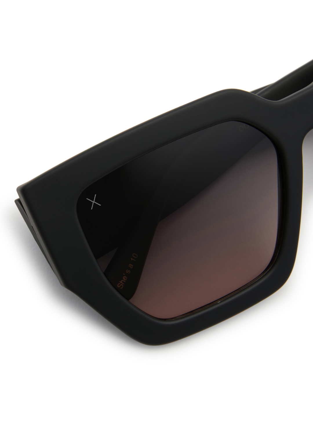 SHE'S A 10 MATTE BLACK + ORCHID GRADIENT POLARIZED