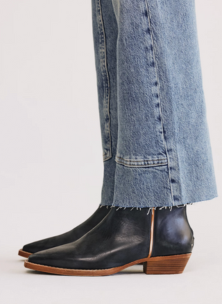 We the Free Risk taker Mid-Rise Straight